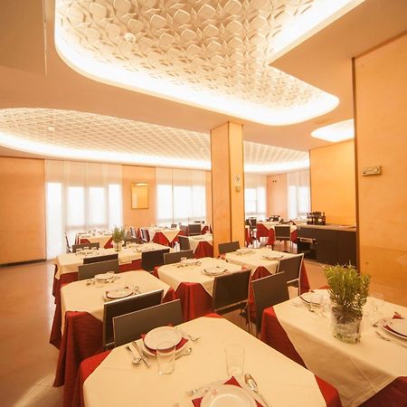 Hotel Manola Rimini Ngoại thất bức ảnh